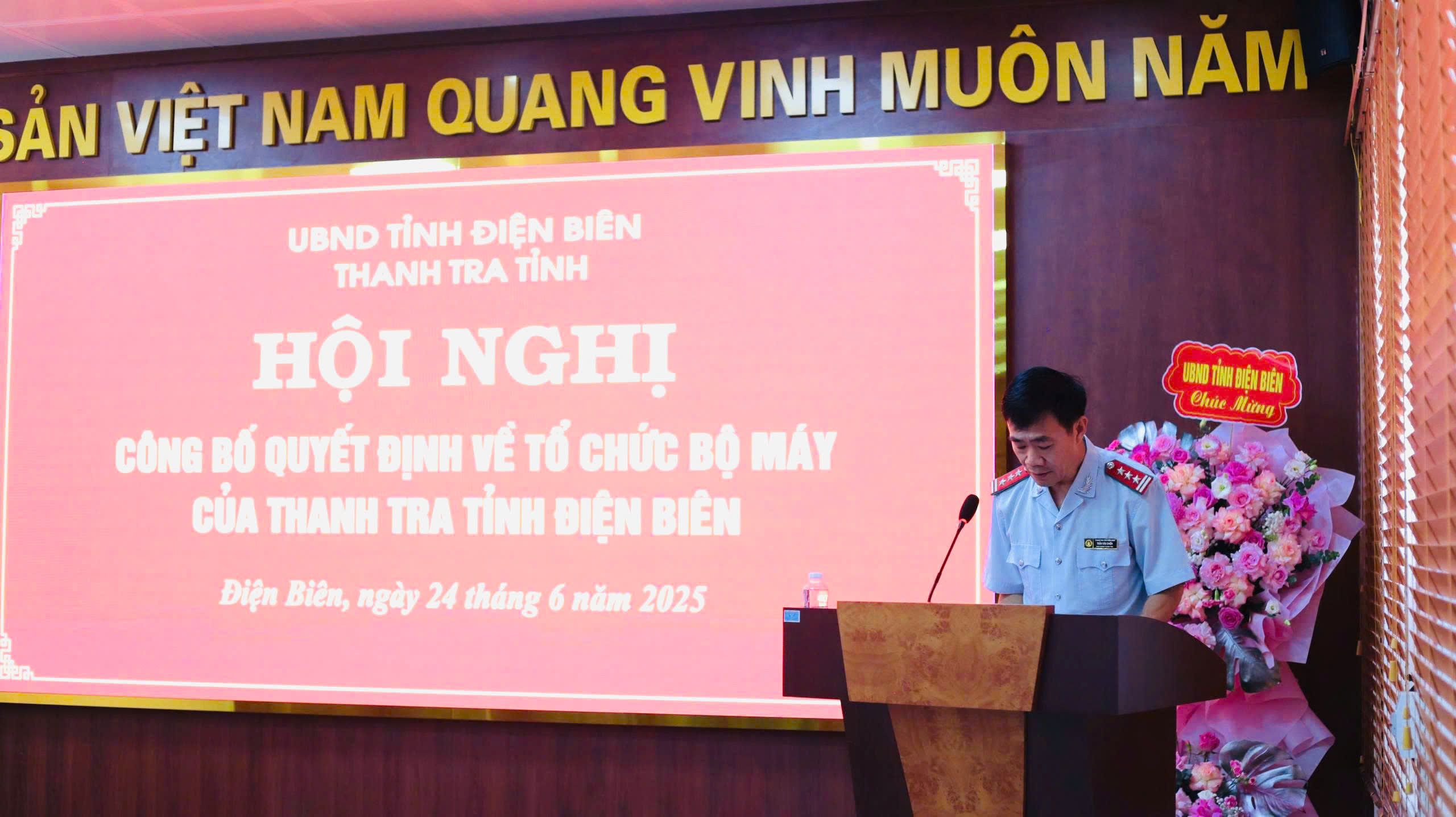 -nh-C-Chi-n.jpg